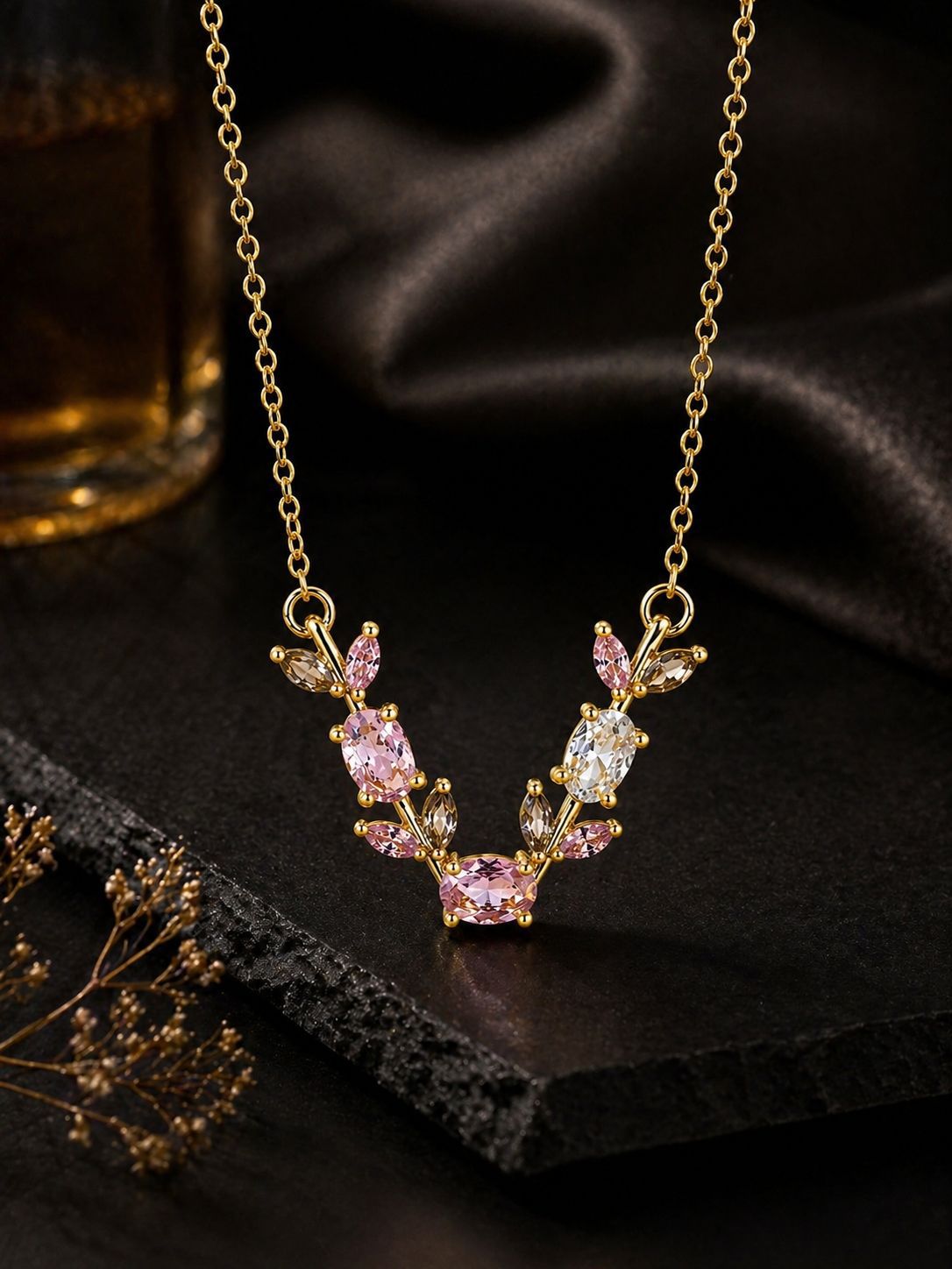 Tulip pendant