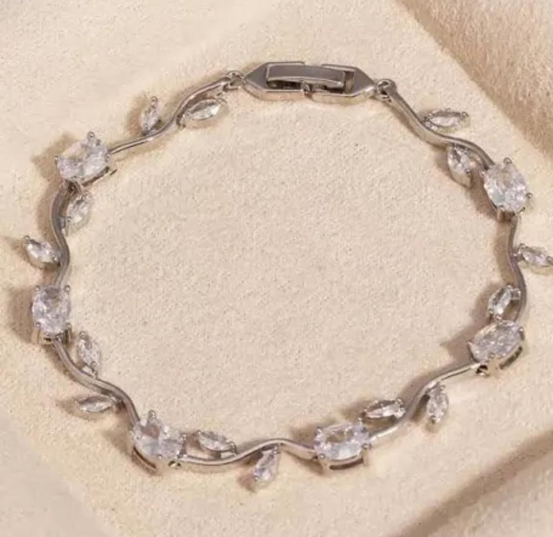 Tulip bracelet